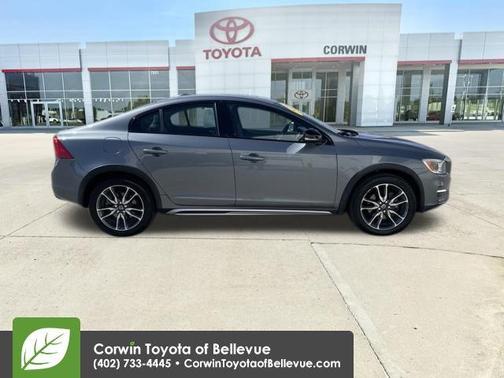 2016 Volvo S60 Cross Country T5 Platinum