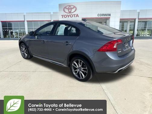 2016 Volvo S60 Cross Country T5 Platinum