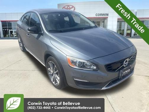 Osmium Grey Metallic 2016 Volvo S60 Cross Country T5 Platinum