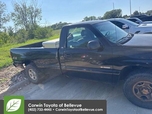 2001 Chevrolet Silverado 1500 Base