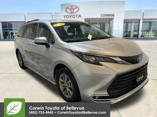 2024 Toyota Sienna XLE