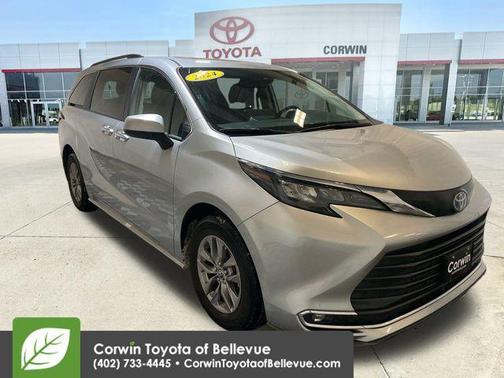 2024 Toyota Sienna XLE