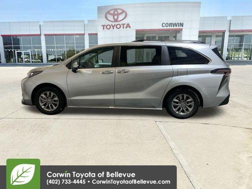 2024 Toyota Sienna XLE