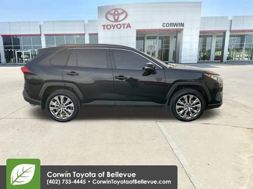 2019 Toyota RAV4 XLE Premium