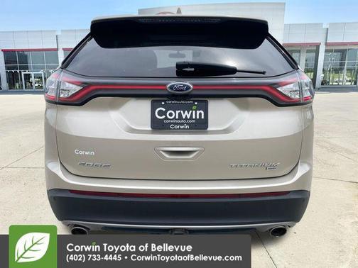 White Gold Metallic 2018 Ford Edge Titanium