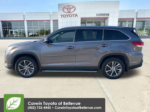 Predawn Gray Mica 2019 Toyota Highlander XLE