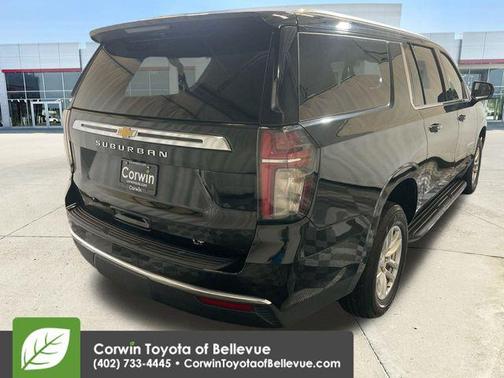 2023 Chevrolet Suburban LT