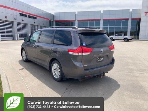 2012 Toyota Sienna XLE