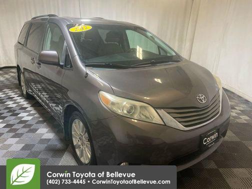 2012 Toyota Sienna XLE