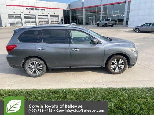 2018 Nissan Pathfinder SL