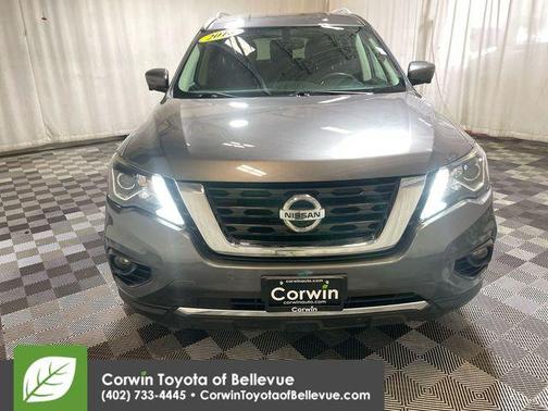 2018 Nissan Pathfinder SL
