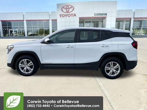 Summit White 2024 GMC Terrain SLE