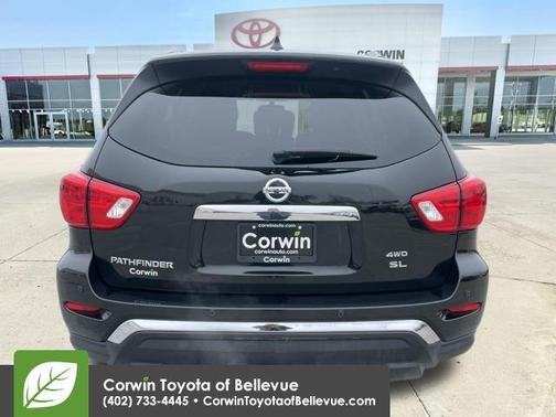 2019 Nissan Pathfinder SL