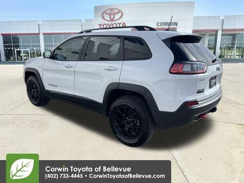 2022 Jeep Cherokee Trailhawk