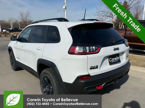 2022 Jeep Cherokee Trailhawk