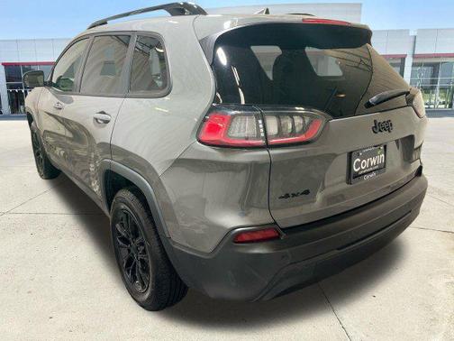 Sting-Gray Clearcoat 2023 Jeep Cherokee Altitude