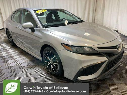 Celestial Silver Metallic 2023 Toyota Camry SE