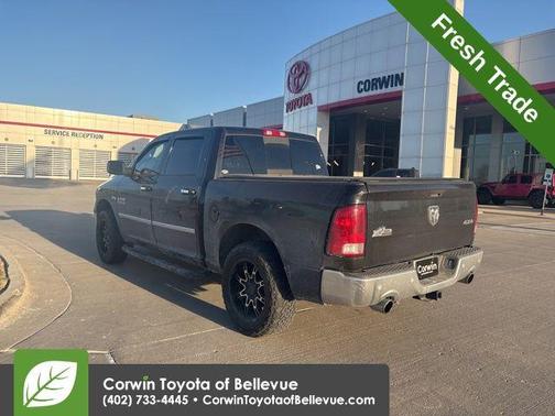 Brilliant Black Crystal Pearlcoat 2017 RAM 1500 Big Horn