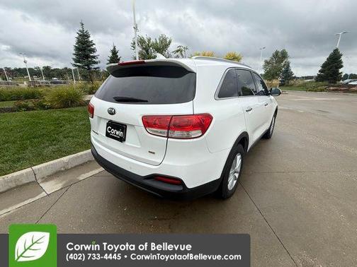2018 Kia Sorento LX
