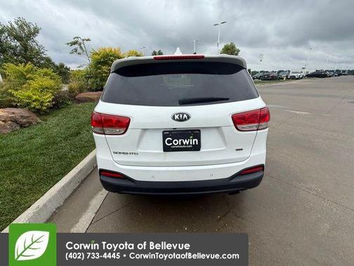 2018 Kia Sorento LX