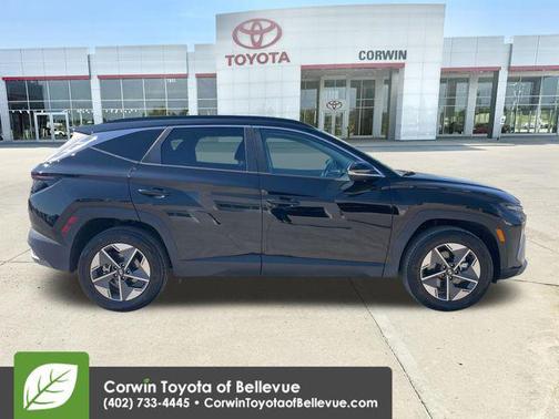 Phantom Black 2026 Hyundai TUCSON SEL Premium
