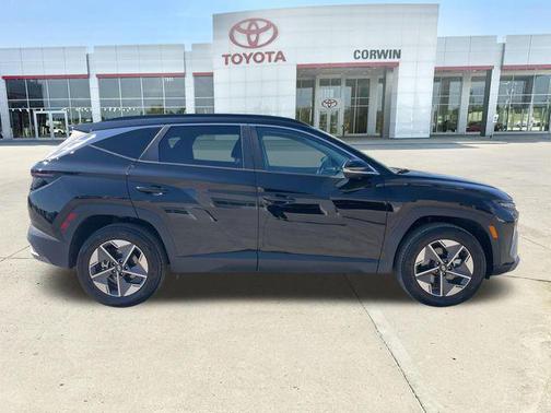 Phantom Black 2026 Hyundai TUCSON SEL Premium