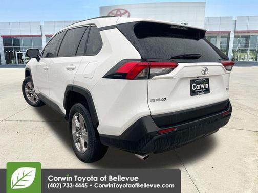 Ice 2024 Toyota RAV4 XLE