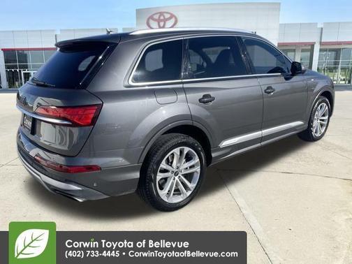 2025 Audi Q7 55 Premium Plus