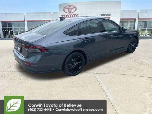Meteorite Gray Metallic 2025 Honda Accord SE