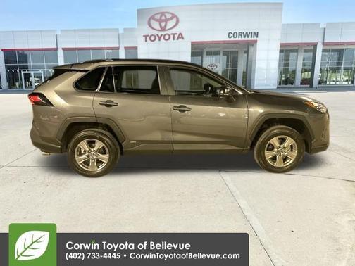 2025 Toyota RAV4 Hybrid LE