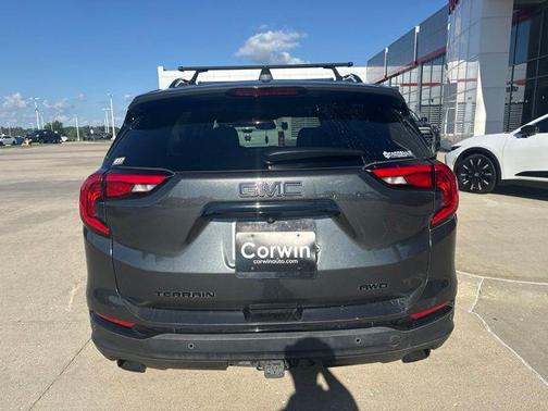 Graphite Gray Metallic 2020 GMC Terrain SLT