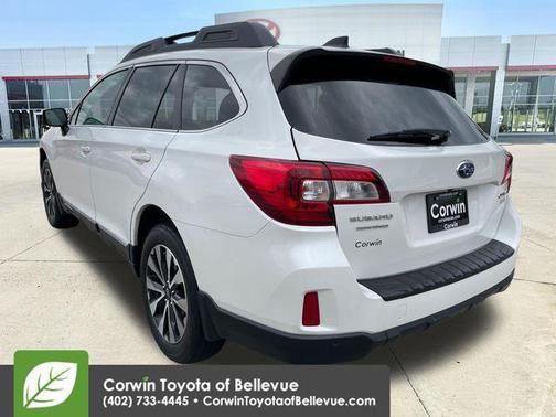 Crystal White Pearl 2017 Subaru Outback 2.5i Limited