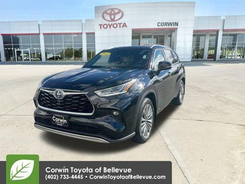 2021 Toyota Highlander Hybrid Platinum