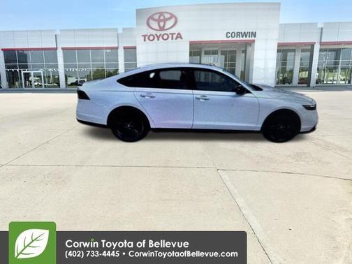 Platinum White Pearl 2024 Honda Accord Hybrid Sport-L