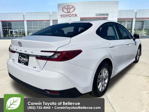 Ice 2025 Toyota Camry LE