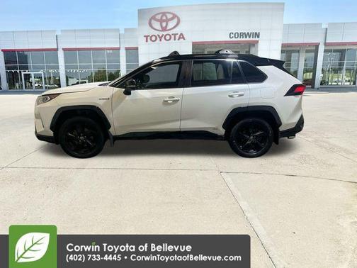 2021 Toyota RAV4 Hybrid SE