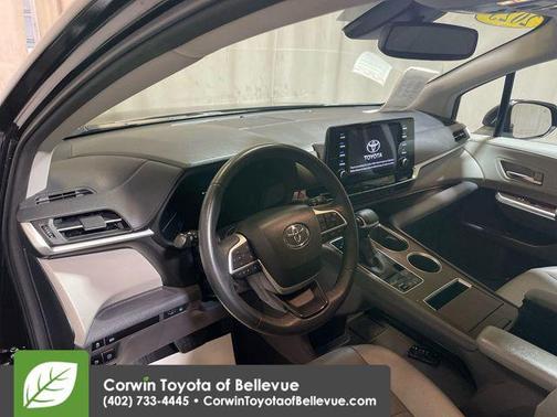 2023 Toyota Sienna XLE
