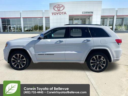 Bright White Clearcoat 2017 Jeep Grand Cherokee Overland