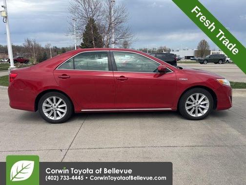 2014 Toyota Camry Hybrid XLE