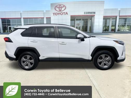 2025 Toyota RAV4 Hybrid XLE