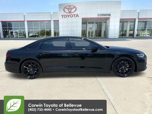Mythos Black Metallic 2023 Audi S8 4.0T