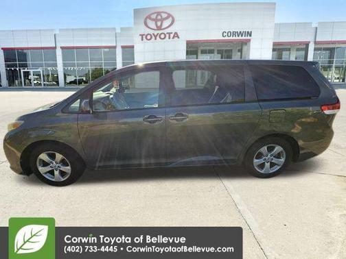 2012 Toyota Sienna LE