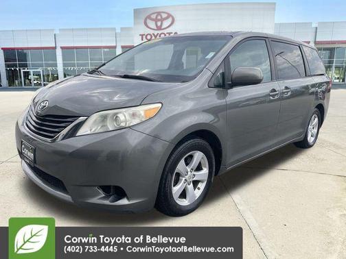 2012 Toyota Sienna LE