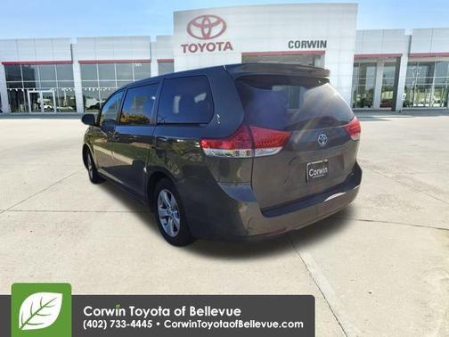 2012 Toyota Sienna LE