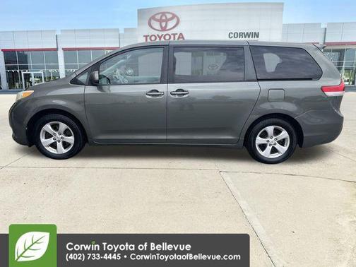 2012 Toyota Sienna LE