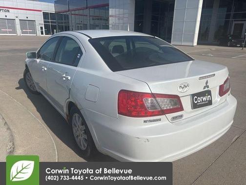 2011 Mitsubishi Galant Base