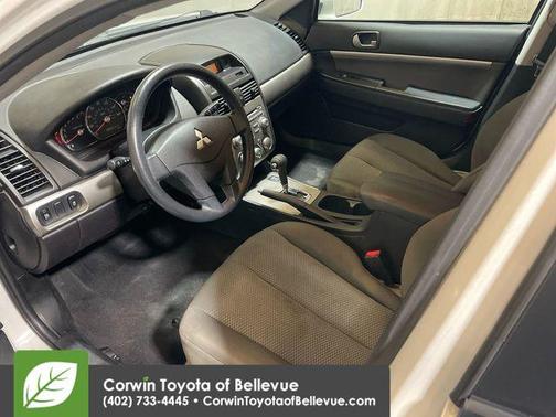 2011 Mitsubishi Galant Base