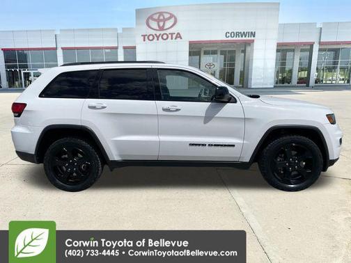 Bright White Clearcoat 2019 Jeep Grand Cherokee Upland