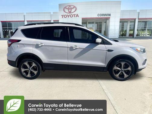 White Platinum Metallic Tri-Coat 2018 Ford Escape SEL