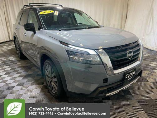 2024 Nissan Pathfinder SL 4WD